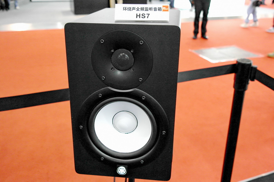 15vip太阳成专业音响新产品亮相PALM EXPO 2013展会 