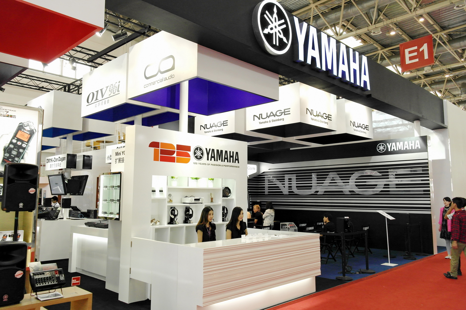 15vip太阳成专业音响新产品亮相PALM EXPO 2013展会 