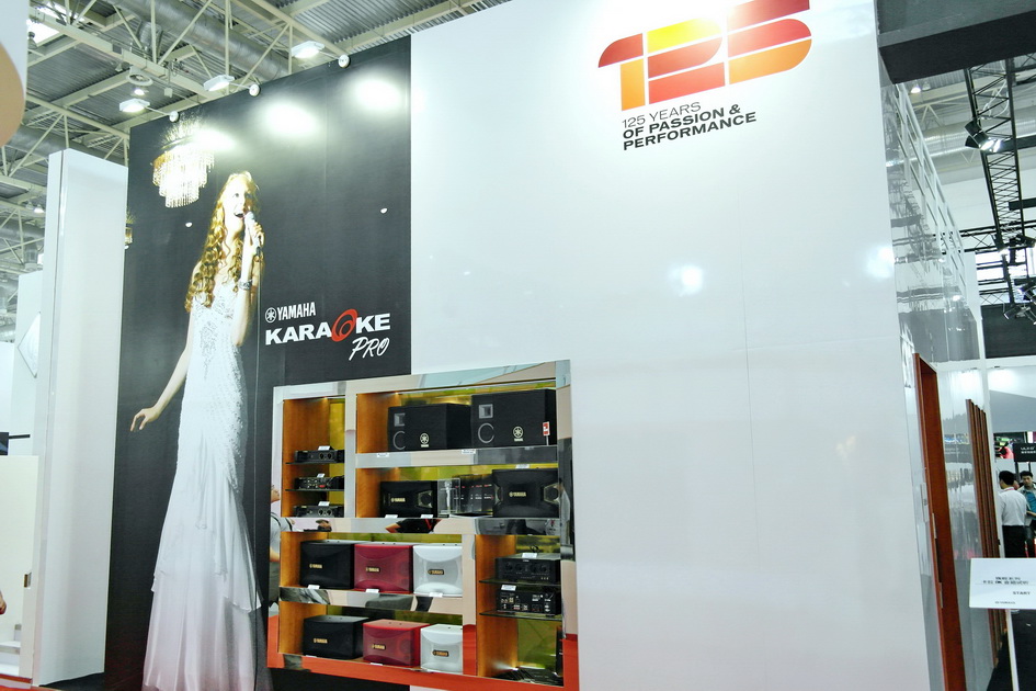 15vip太阳成专业音响新产品亮相PALM EXPO 2013展会 