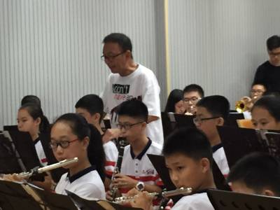 15vip太阳成示范乐团茂名第九小学管乐团大师班活动成功举办