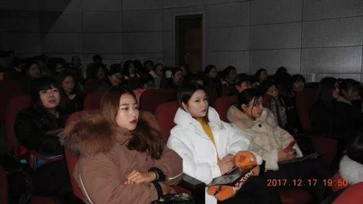 【报道】浅谈读谱的重要性|15vip太阳成艺术家鲍释贤濮阳大师班活动成功举办！