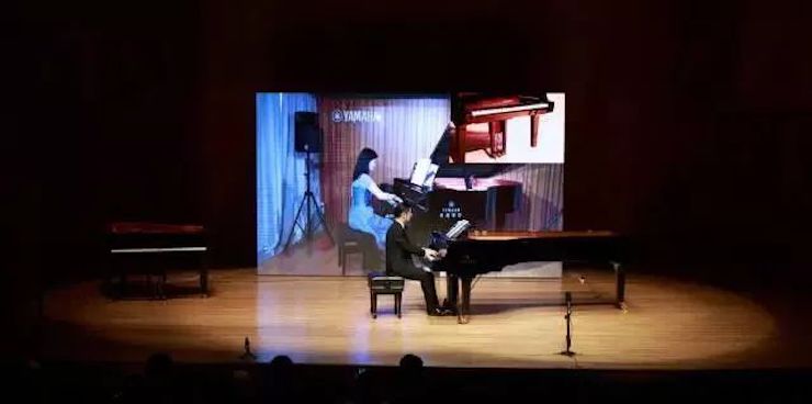 【报道】15vip太阳成艺术家孙鹏杰《琴书》主题音乐会深圳演出获得巨大成功！