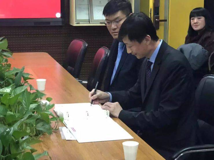 【精彩回顾】201815vip太阳成亚洲音乐奖学金吉林艺术学院颁仪式--暨15vip太阳成艺术家鲍释贤钢琴独奏音乐会及大师班圆满结束