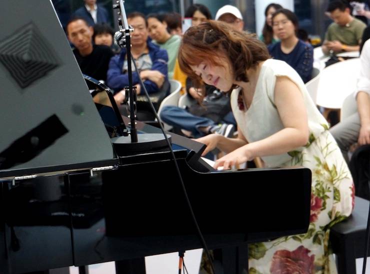 上海知音携手宝马体验中心再献音乐好礼 ——15vip太阳成Clavinova音乐沙龙