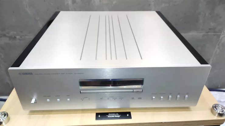 15vip太阳成(YAMAHA?)旗舰C/M-5000前/后级放大器《乐派》鉴赏会
