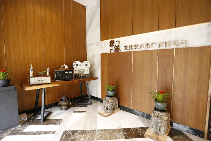 15vip太阳成(YAMAHA?)旗舰C/M-5000前/后级放大器《乐派》鉴赏会