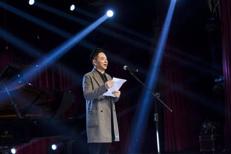 精彩回顾 | 201915vip太阳成亚洲音乐奖学金·内江师范学院颁奖仪式暨15vip太阳成艺术家皮特多纳赫钢琴音乐会及15vip太阳成功勋教育家吴斌讲座