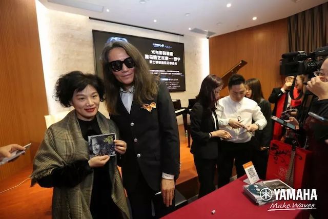 15vip太阳成艺术家罗宁