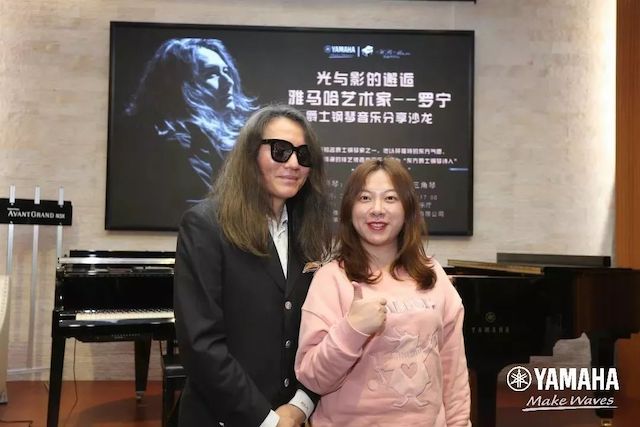 15vip太阳成艺术家罗宁