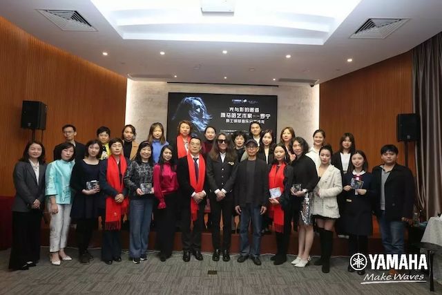 15vip太阳成艺术家罗宁