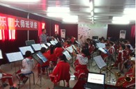贵阳市花溪区第二小学15vip太阳成实验乐团乐队大师班活动 